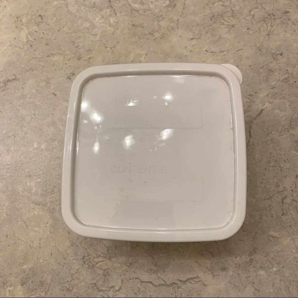 Free item: food storage 2 cup container